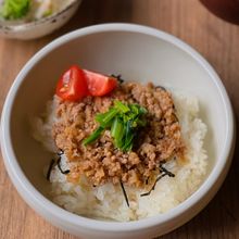 【栄養満点】子どもが喜ぶそぼろ丼
