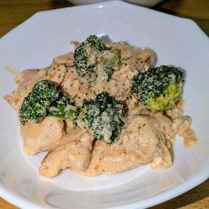 joe sanの作ってみた!投稿(【むね肉とベーコンのクリーム煮】下処理なしで驚くやわらかさ♡)
