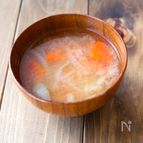 【人参と玉ねぎの味噌汁】