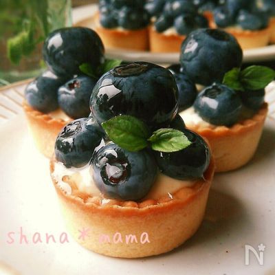贅沢~♪ミニミニブルーベリーレアチーズタルト♪