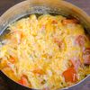 味付けはうどんスープのみ！トマたまスープの工程3