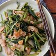 豚肉と空芯菜のニンニク炒め。