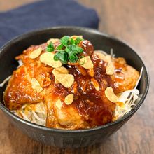 【薄切りトンテキ丼】ガッツリご飯が食べたい時に