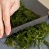 味付けは1つだけ！【れんこんと切り昆布のめんつゆ炒め】の工程3