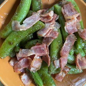 なおの作ってみた!投稿(【スナップえんどうのカリカリベーコン炒め】今が旬♪おつまみに)