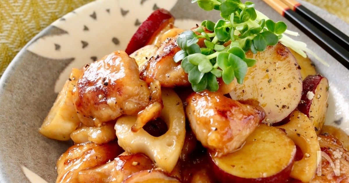 鶏肉とさつま芋と蓮根の黒胡椒甘酢炒め