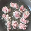 【包丁不要!カリカリ豚こまの甘酢ごま和え】子供爆食♡︎の工程3