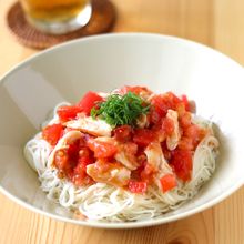 蒸しささみと梅トマトのさっぱりそうめん