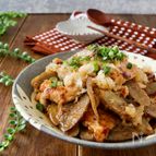 鶏むね肉とごぼうの甘辛みぞれ煮
