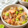 秋に食べたい♡【鮭と枝豆の炊き込みご飯】生姜香る♪