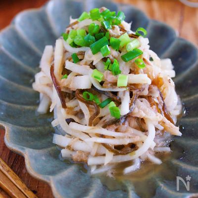 抱えて食べたい♪『無限♡湯かけ大根のツナ塩昆布あえ』