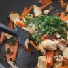 にんじんと鶏ささみのスパイス炒めの工程3
