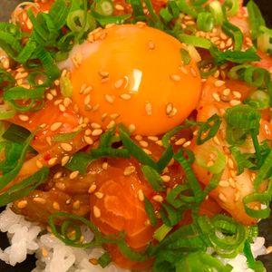 smkcの作ってみた!投稿(辛うま☆サーモンキムチユッケ)