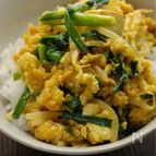 とろろトロトロニラ玉丼
