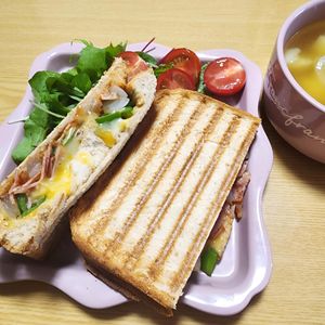 ナムディの作ってみた!投稿(昭和のピザトースト風ホットサンド)