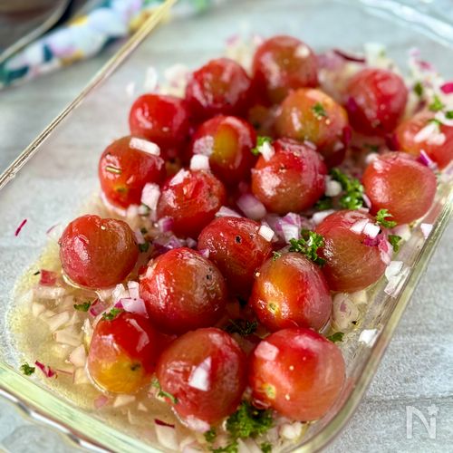 冷やして美味しい！ミニトマトと玉ねぎの白だしレモンマリネ
