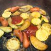 【ワンパン】夏野菜とウインナーのはちみつケチャップチーズ焼きの工程3