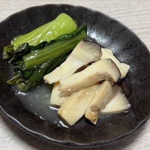 みーこの作ってみた!投稿(こんなに旨い！？小松菜としめじのくたくたエチュベ)