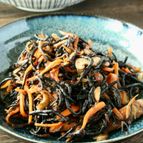 ごはんも進みます！ひじきの梅和え