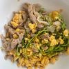 イワトビペンギンの作ってみた!投稿(【豚こまと豆苗のふわたま炒め】ご飯が進む節約おかず♡)
