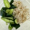 タレが絶品《きゅうりともやし♡香味野菜サラダ》の工程1
