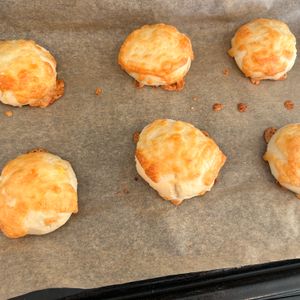 まゆの作ってみた!投稿(即席！こんがりチーズのお豆腐米粉パン【米粉100%】)