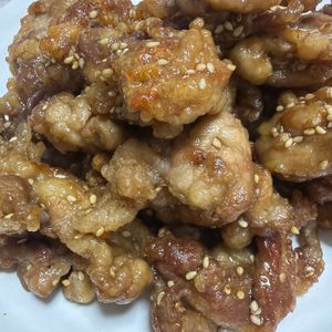 みさっこの作ってみた!投稿(【包丁不要!カリカリ豚こまの甘酢ごま和え】子供爆食♡︎)