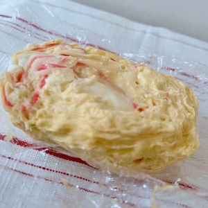 あーちゃん·͜· ♡の作ってみた!投稿(レンジで5分！【カニカマ卵焼き】ぷるふわ食感♩お弁当にも◎)