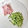 箸が止まらなくなる…！【冷麺風キムチ春雨サラダ】の工程2