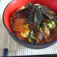 白菜とニラの卵とじ丼