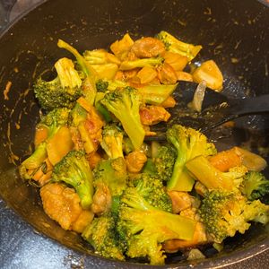 1169387の作ってみた!投稿(【鶏肉とブロッコリーのカレーオイマヨ炒め】かなり美味しい！！)