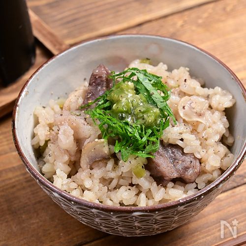 わさびでさっぱり「わさカルビーフ釜飯」