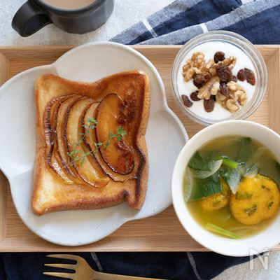 フライパンで香ばしジュワうま♪ カラメルりんごトースト