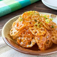 お惣菜屋さんみたいな【カリカリれんこんの旨甘がらめ】