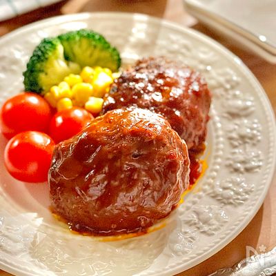 大人気！食パンで作るふわふわハンバーグ
