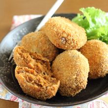 レトルト活用で簡単♪カレーコロッケ