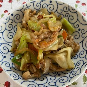 万福の作ってみた!投稿(行列の定食屋さんの🍚豚バラキャベツのおかかポン酢炒め🤩)