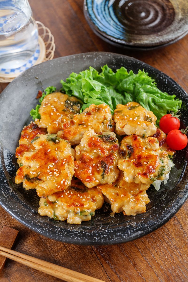 豆腐でヘルシー！】もちふわしそつくね風☆王道甘辛あじ | レシピ