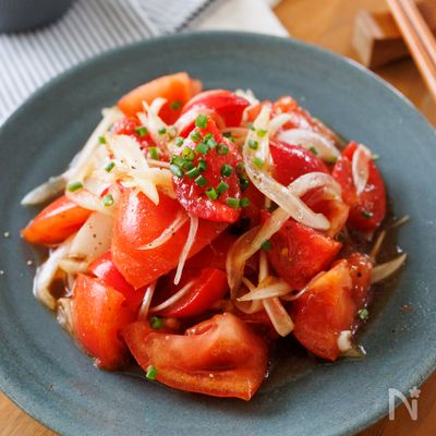 『トマトと新玉ねぎの中華サラダ』簡単☆和えるだけ♪