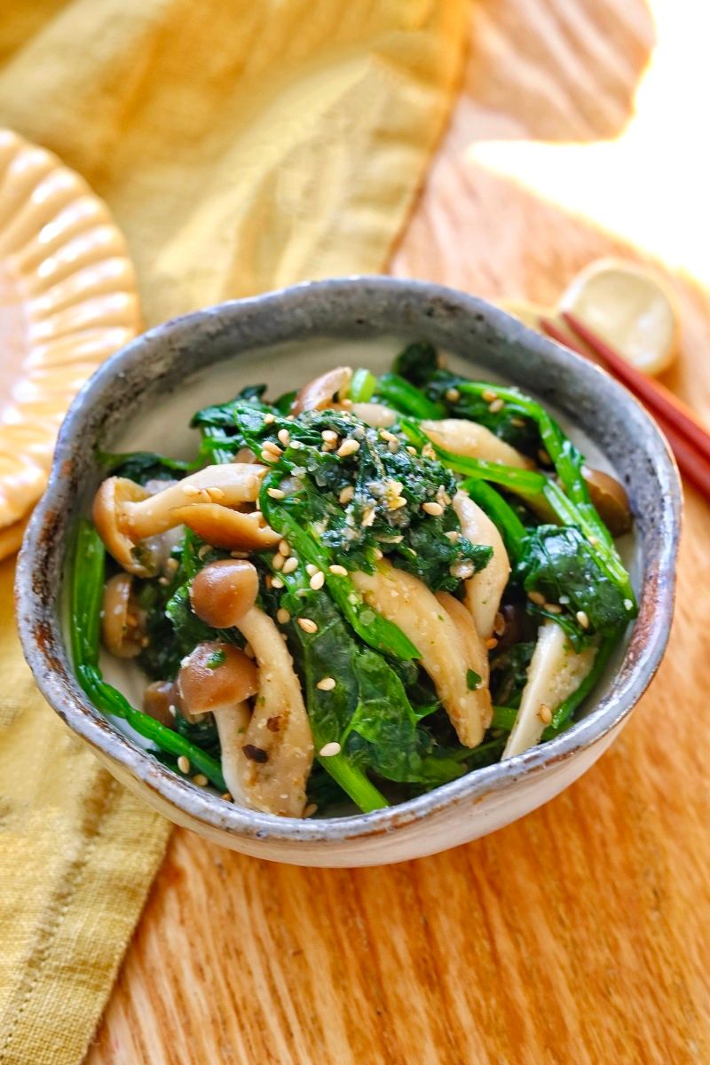 ヒラタケとほうれん草のサラダ レシピ