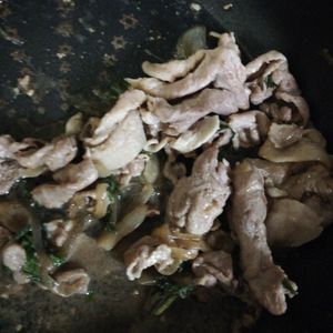 翔ママの作ってみた!投稿(【ご飯がすすむ！豚こまと大葉のうま味噌バター炒め】)