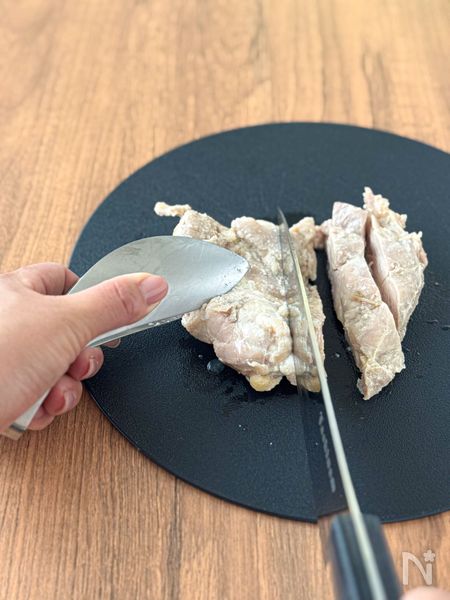 焼きたて、揚げたてアツアツのお肉を切るときにも使用