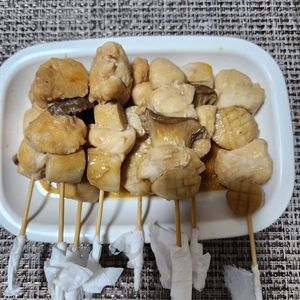 とももの作ってみた!投稿(しっとり！ささみとエリンギのバター醤油焼きとり)