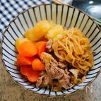 すき焼きのタレで味がパっと決まる！肉じゃが