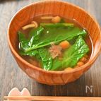 疲れた日に◎なめこのと菜花の梅すまし