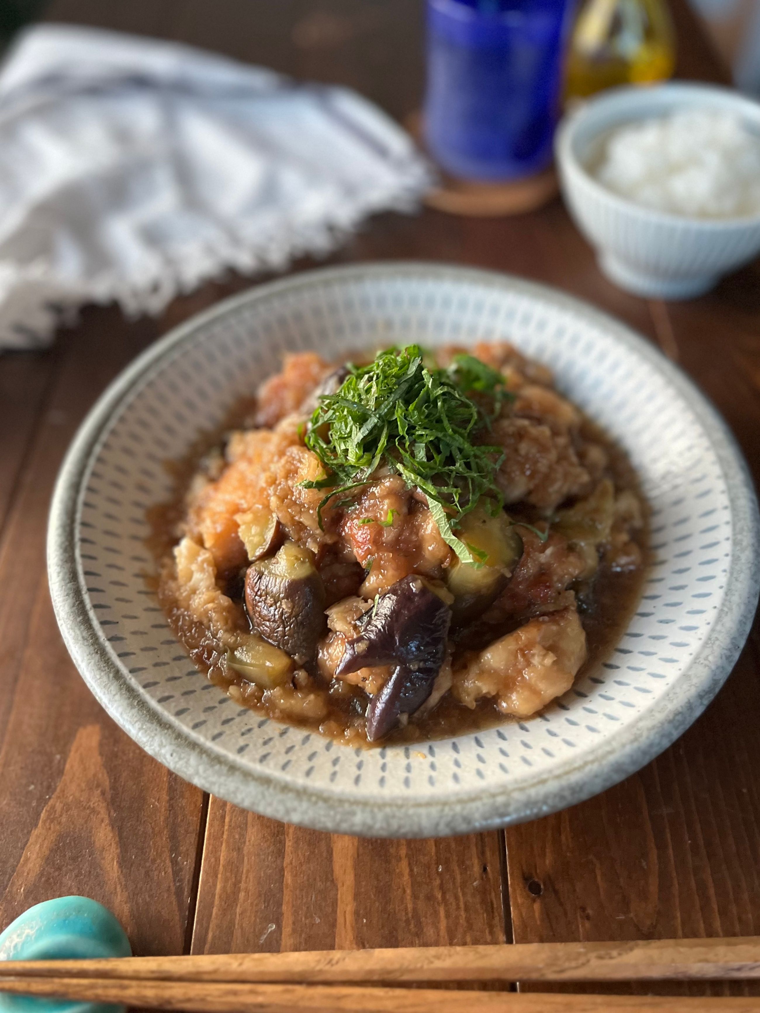 ワンパン◎【鶏肉となすのみぞれ煮】とろっと和風おかず♪ | レシピ