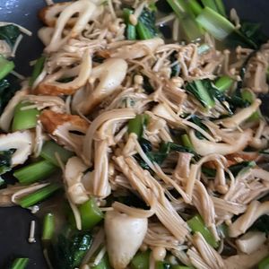HKの作ってみた!投稿(【えのきバター醤油】5分で簡単腸活副菜)