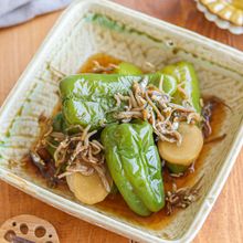 【丸ごとピーマンとじゃこのくたくた煮】煮るだけ簡単!和食副菜