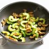 ゴーヤと鶏皮のカレー炒めの工程3