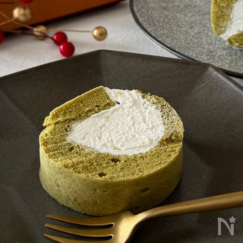 レンジで1分30秒！【簡単ふわふわロールケーキ】